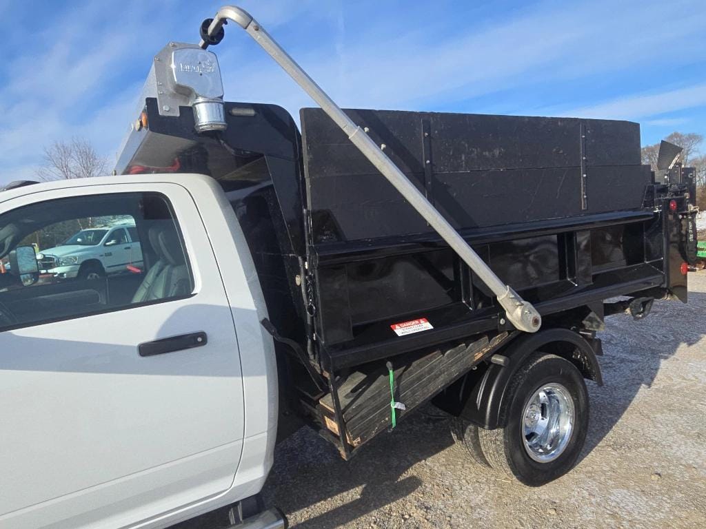 2022 Dodge Ram 3500 Equipment Image0