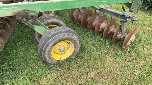 Image of John Deere 235 equipment image 4