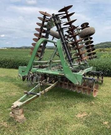 Main image John Deere 235