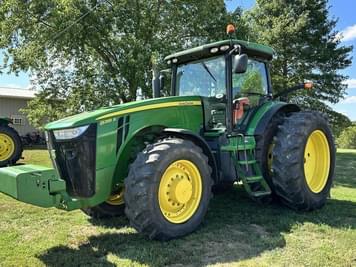 Main image John Deere 8285R