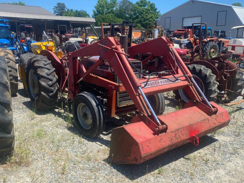 Massey Ferguson 250 Equipment Image0