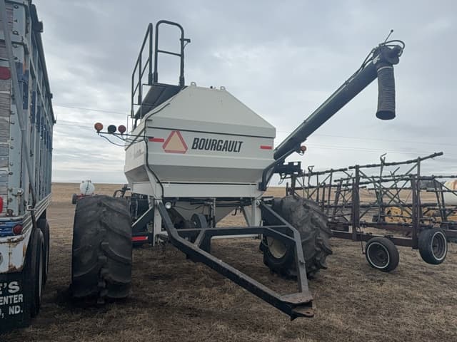 Image of Bourgault 5350  equipment image 2