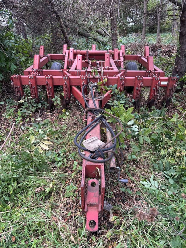 Image of White 445 equipment image 1