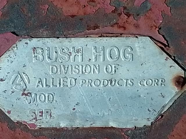 Image of Bush Hog 2510 equipment image 4