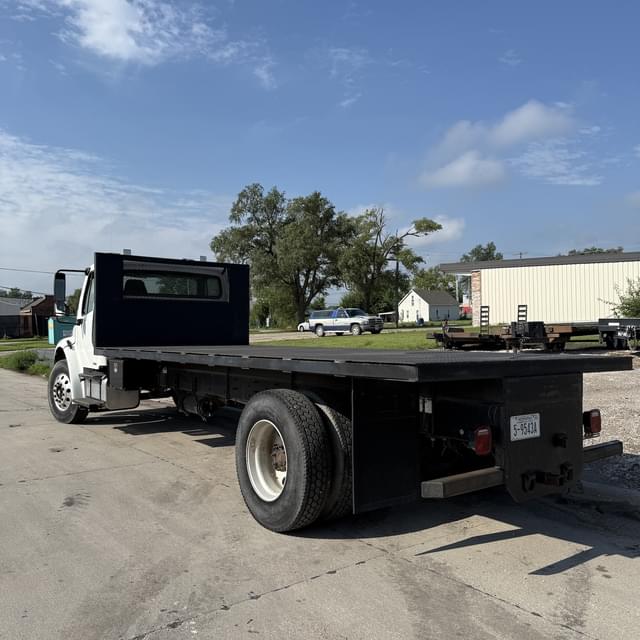 Image of Freightliner Business Class M2 equipment image 3