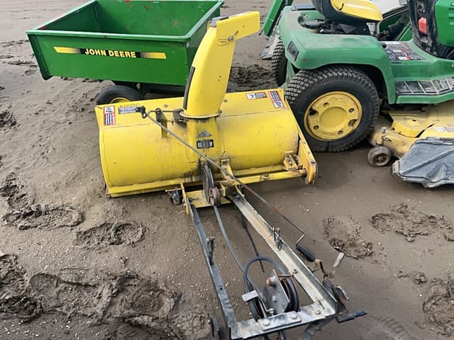 Image of John Deere 345 equipment image 2