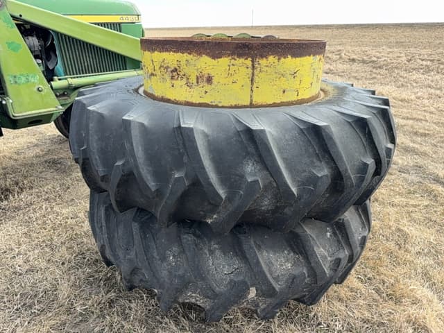 Image of John Deere 4430 equipment image 4