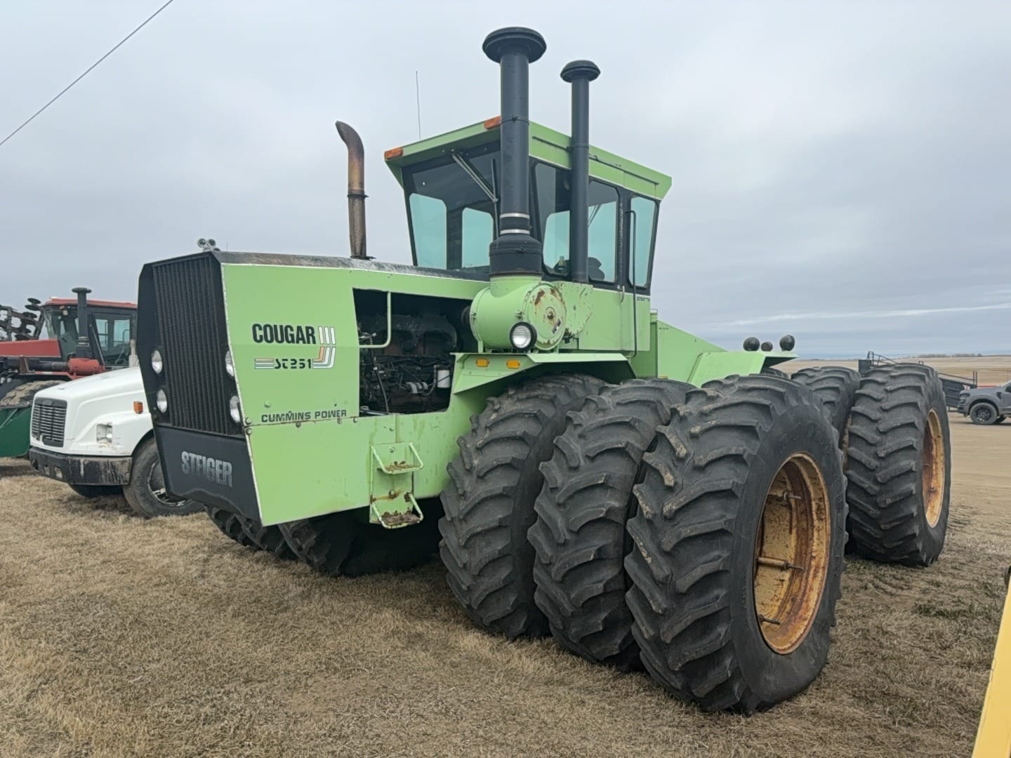 Steiger Cougar III ST-251 Equipment Image0