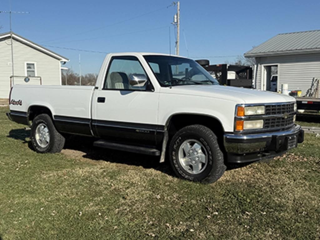 1992 Chevrolet 1500 Equipment Image0