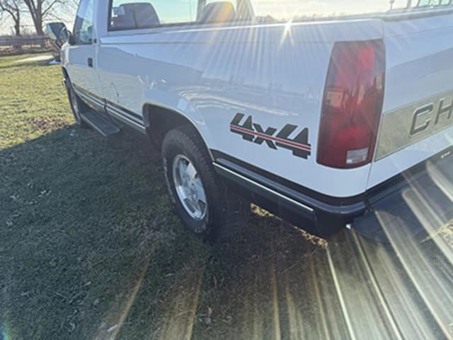 Image of Chevrolet 1500 equipment image 4