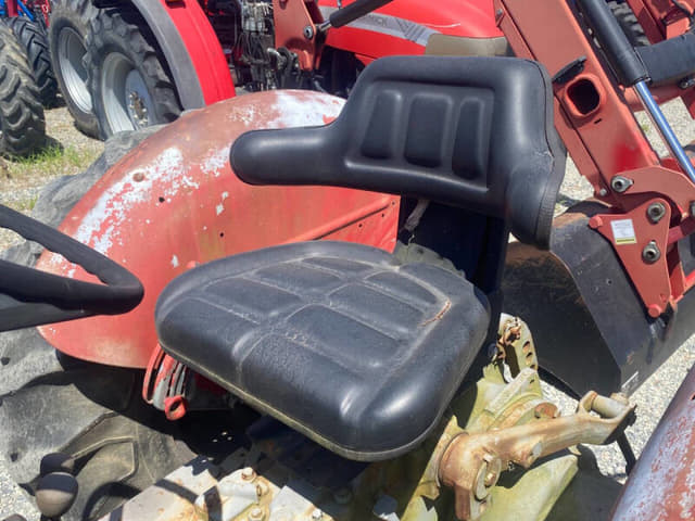 Image of Massey Ferguson 255 equipment image 4