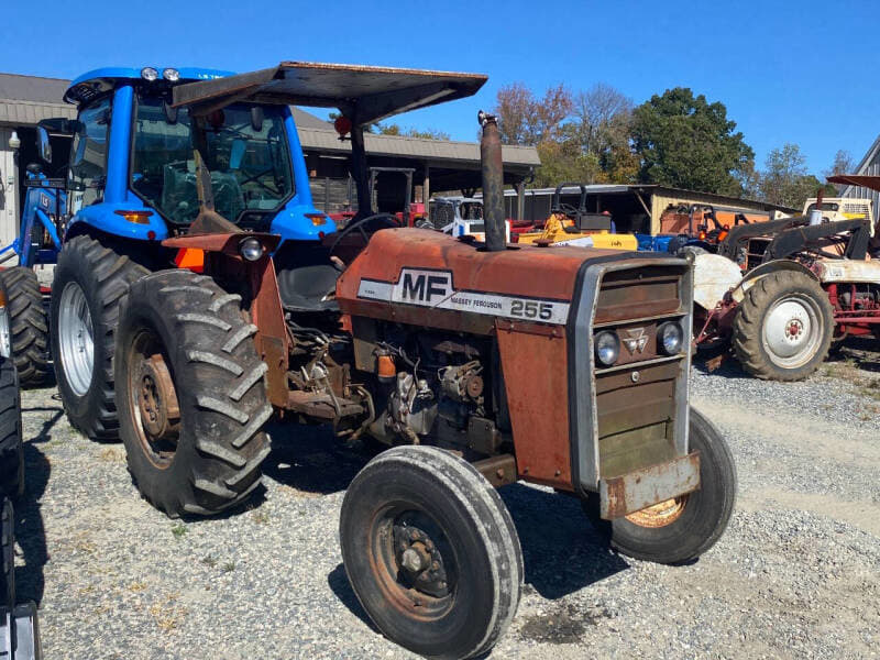 Image of Massey Ferguson 255 Primary image