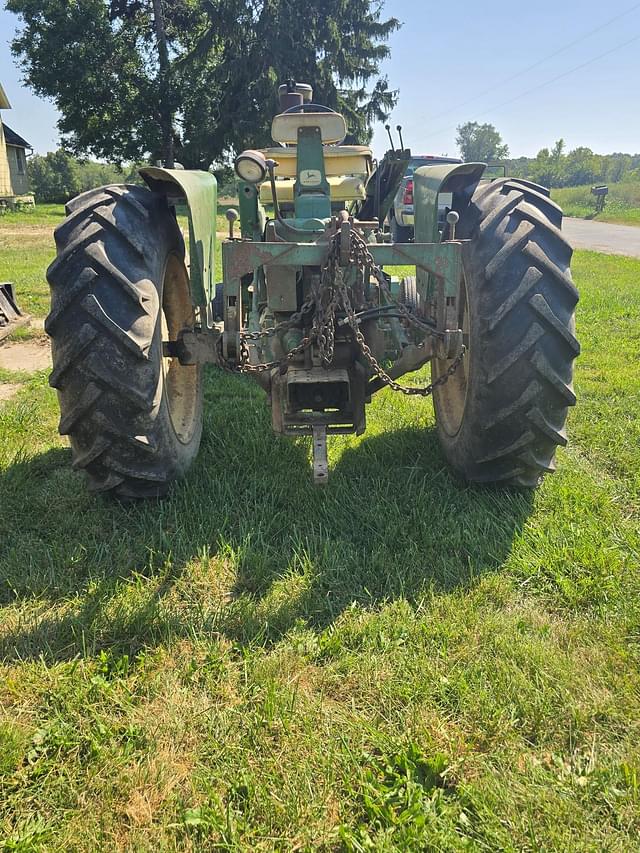 Image of John Deere 4020 equipment image 4