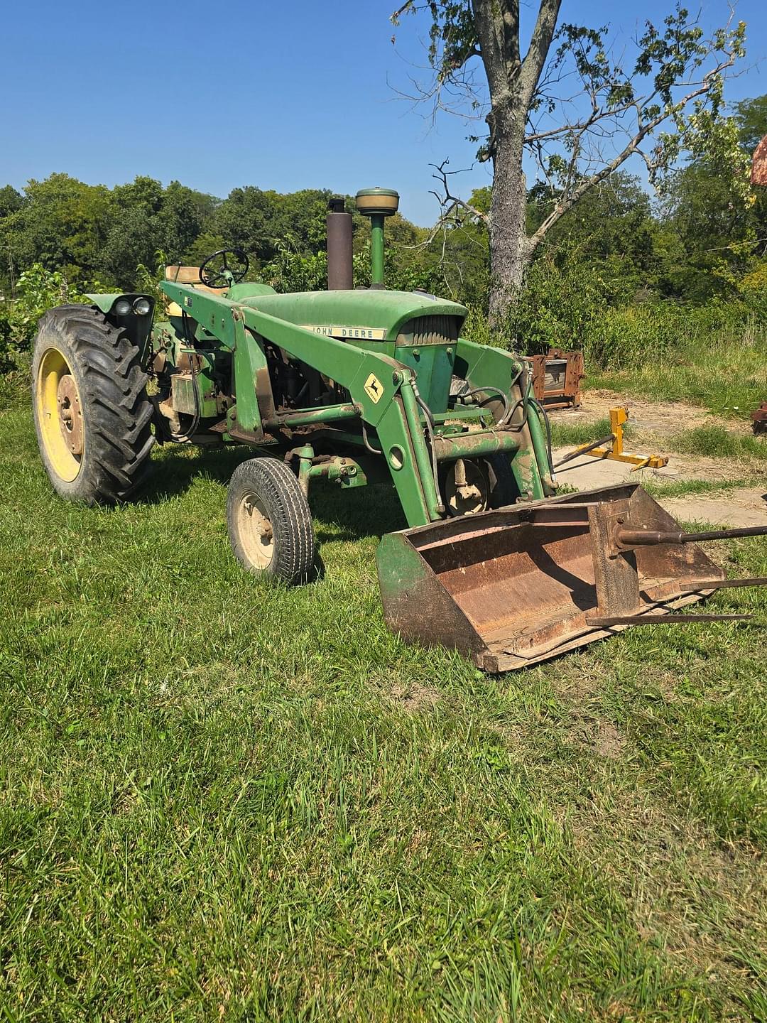 Image of John Deere 4020 Primary image