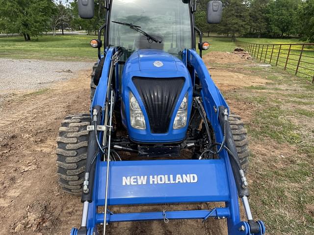 Image of New Holland Boomer 55 equipment image 4
