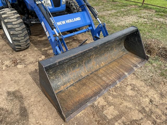 Image of New Holland Boomer 55 equipment image 3