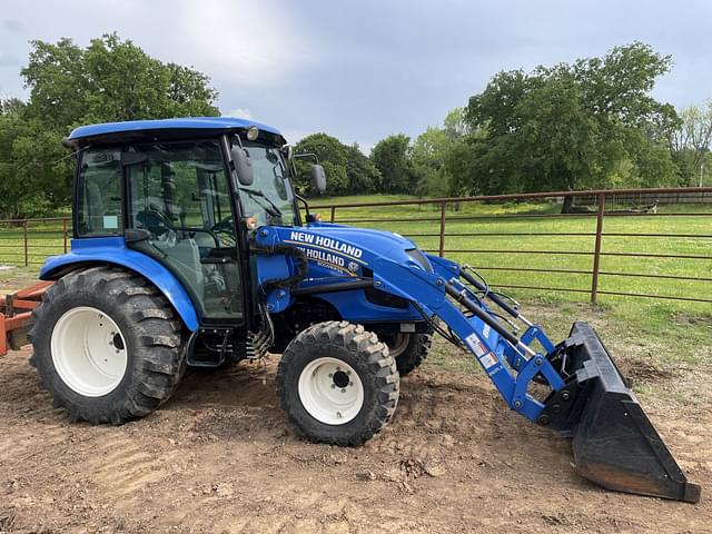 Image of New Holland Boomer 55 equipment image 2