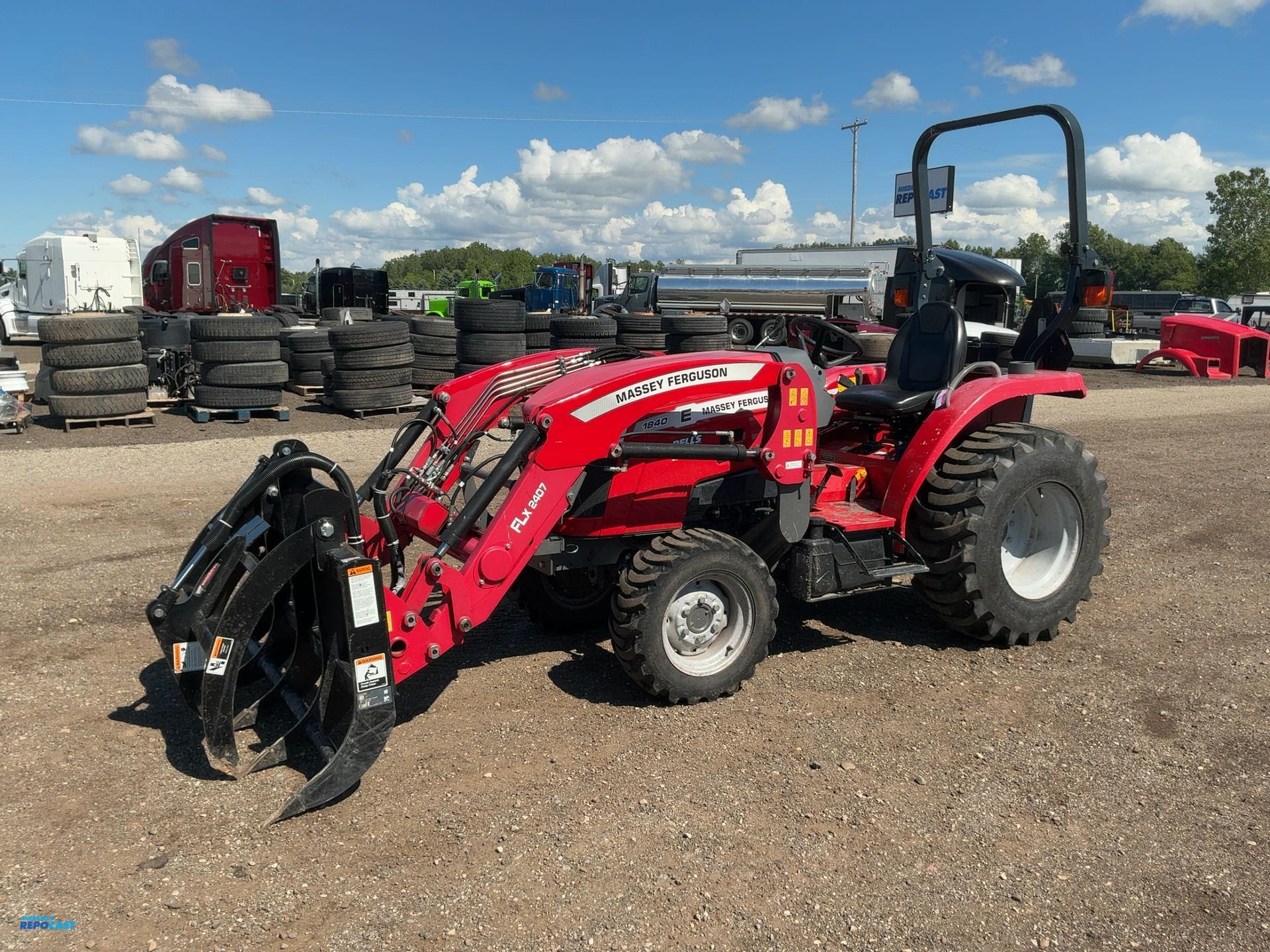 2022 Massey Ferguson 1840E Equipment Image0