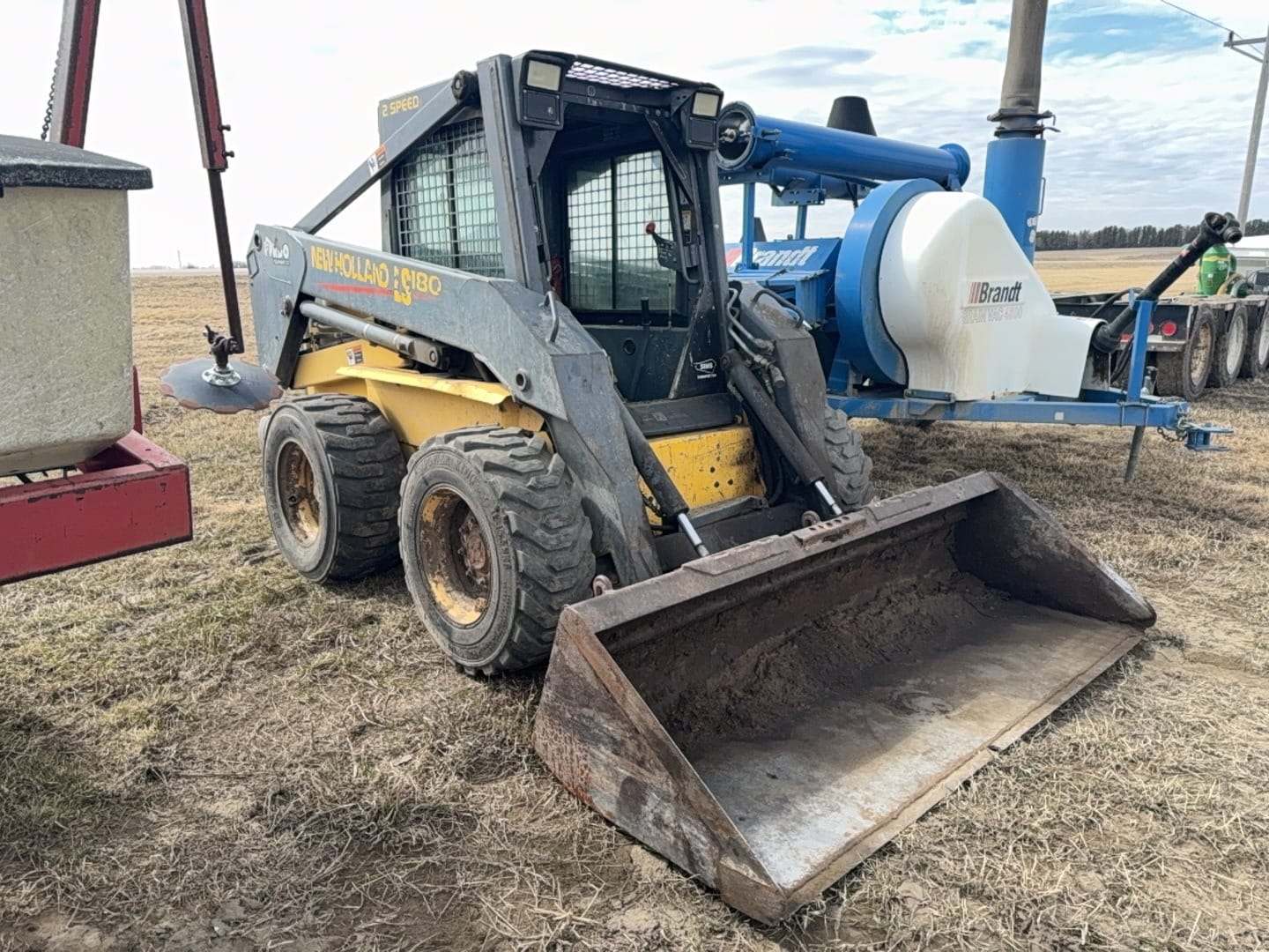 2003 New Holland LS180 Equipment Image0