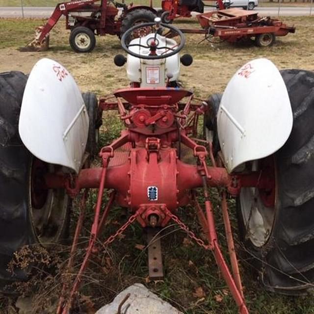 Image of Ford Jubilee equipment image 2