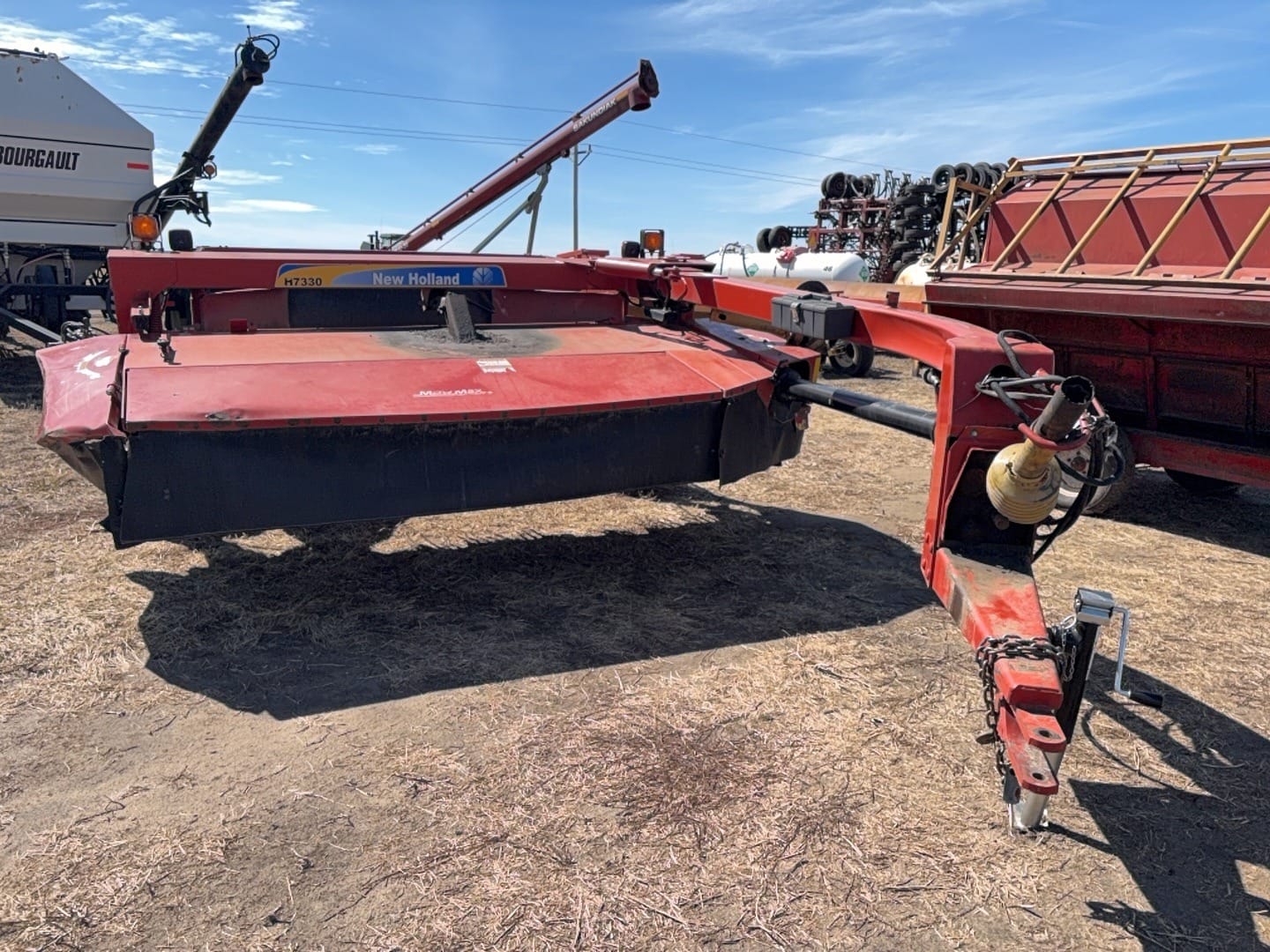 2012 New Holland H7330 Equipment Image0