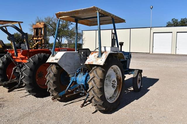 Image of Ford 3600 equipment image 2