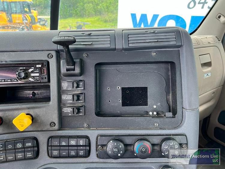 Main image Freightliner Cascadia 125 17