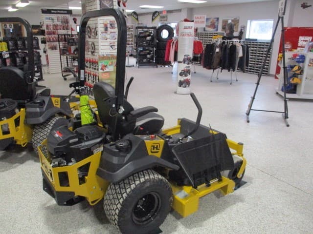 Image of Hustler FasTrak equipment image 3