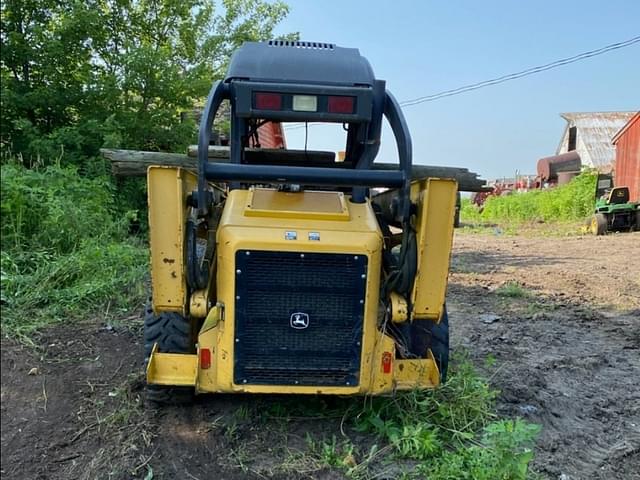 Image of John Deere 325 equipment image 1