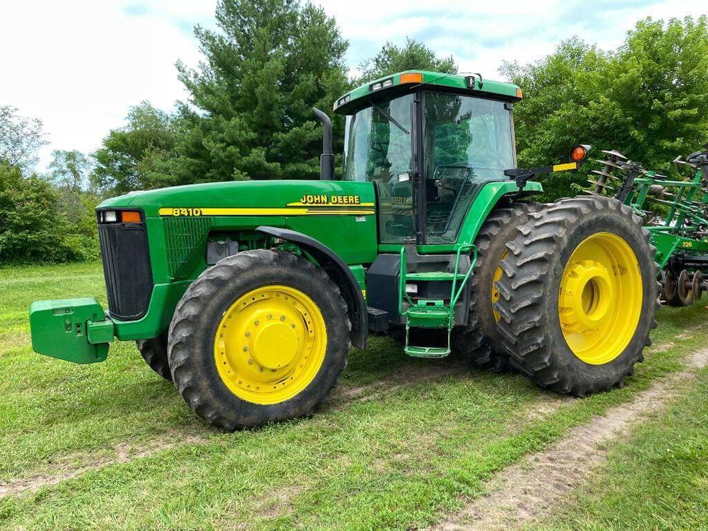 Main image John Deere 8410