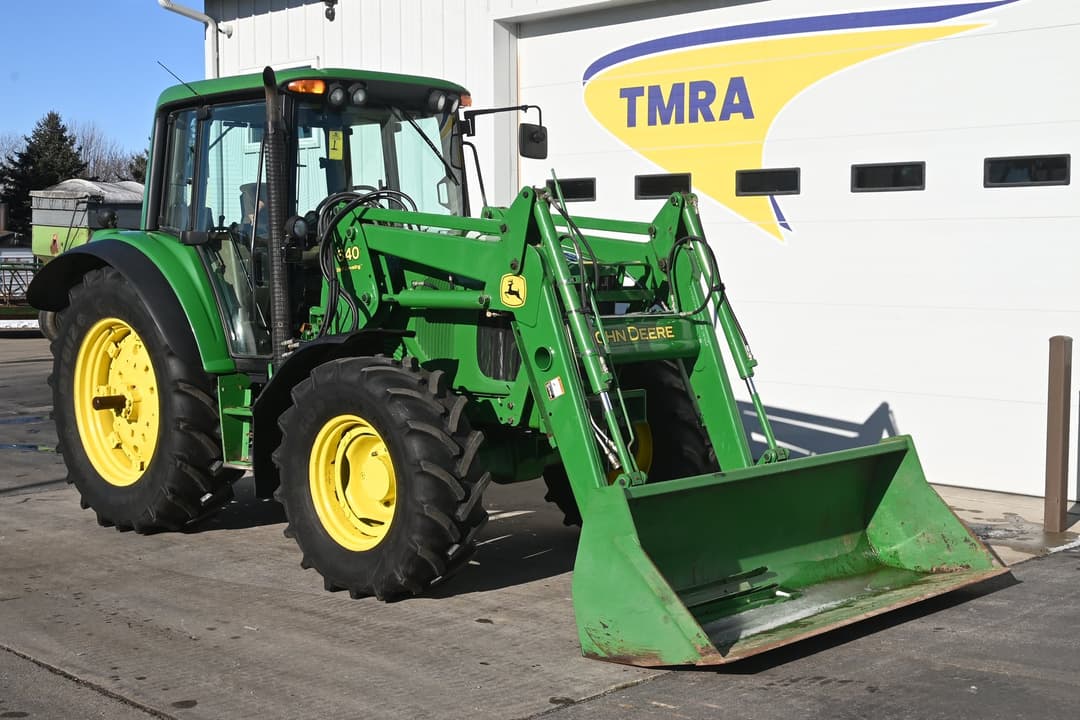 Image of John Deere 6420 Primary image