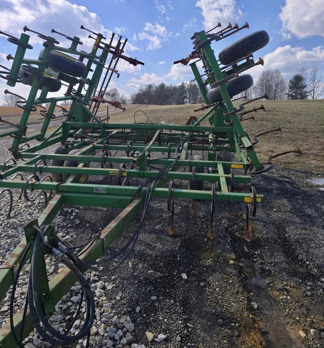 Image of John Deere 960 equipment image 2