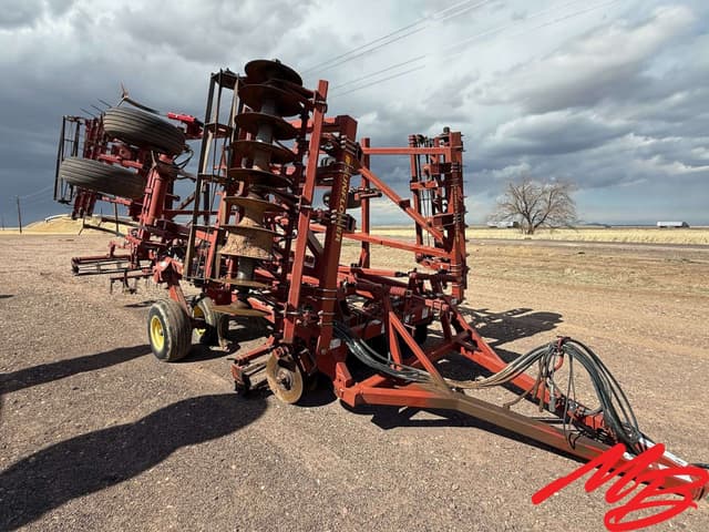 Image of Sunflower 6332 equipment image 1