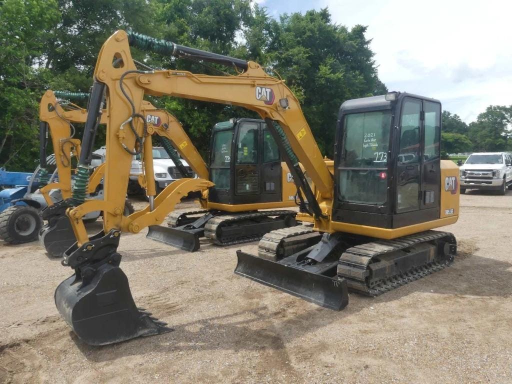 2021 Caterpillar 305.5E2 Equipment Image0