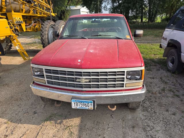 Image of Chevrolet 3500 equipment image 2