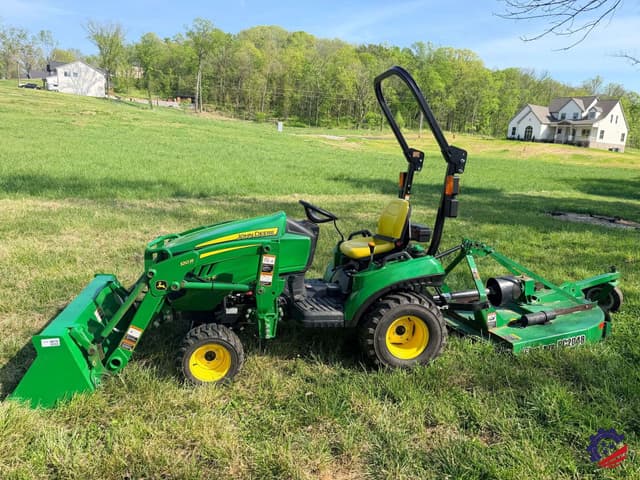 Image of John Deere 1023E equipment image 1