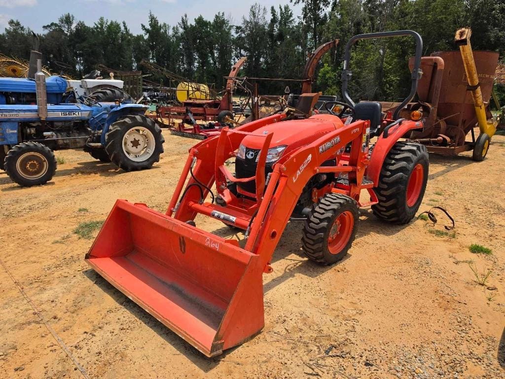 Kubota L2501 Equipment Image0