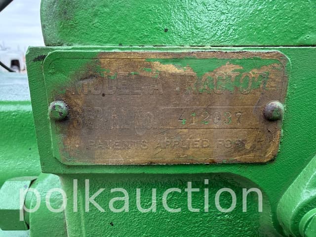 Image of John Deere A equipment image 3