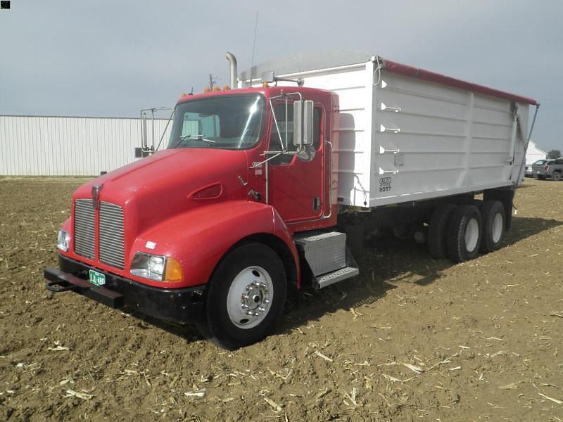 Image of Kenworth T300 Primary image