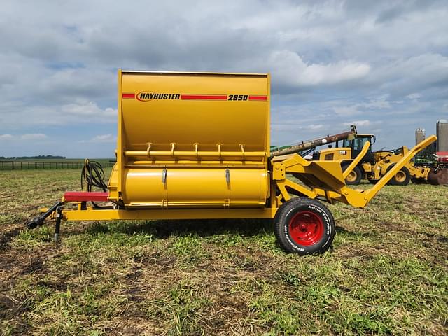 Image of Haybuster 2650 equipment image 2