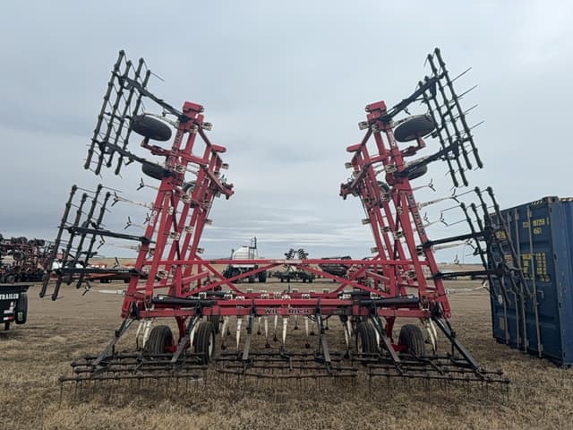 Image of Wil-Rich Quad 5 equipment image 2