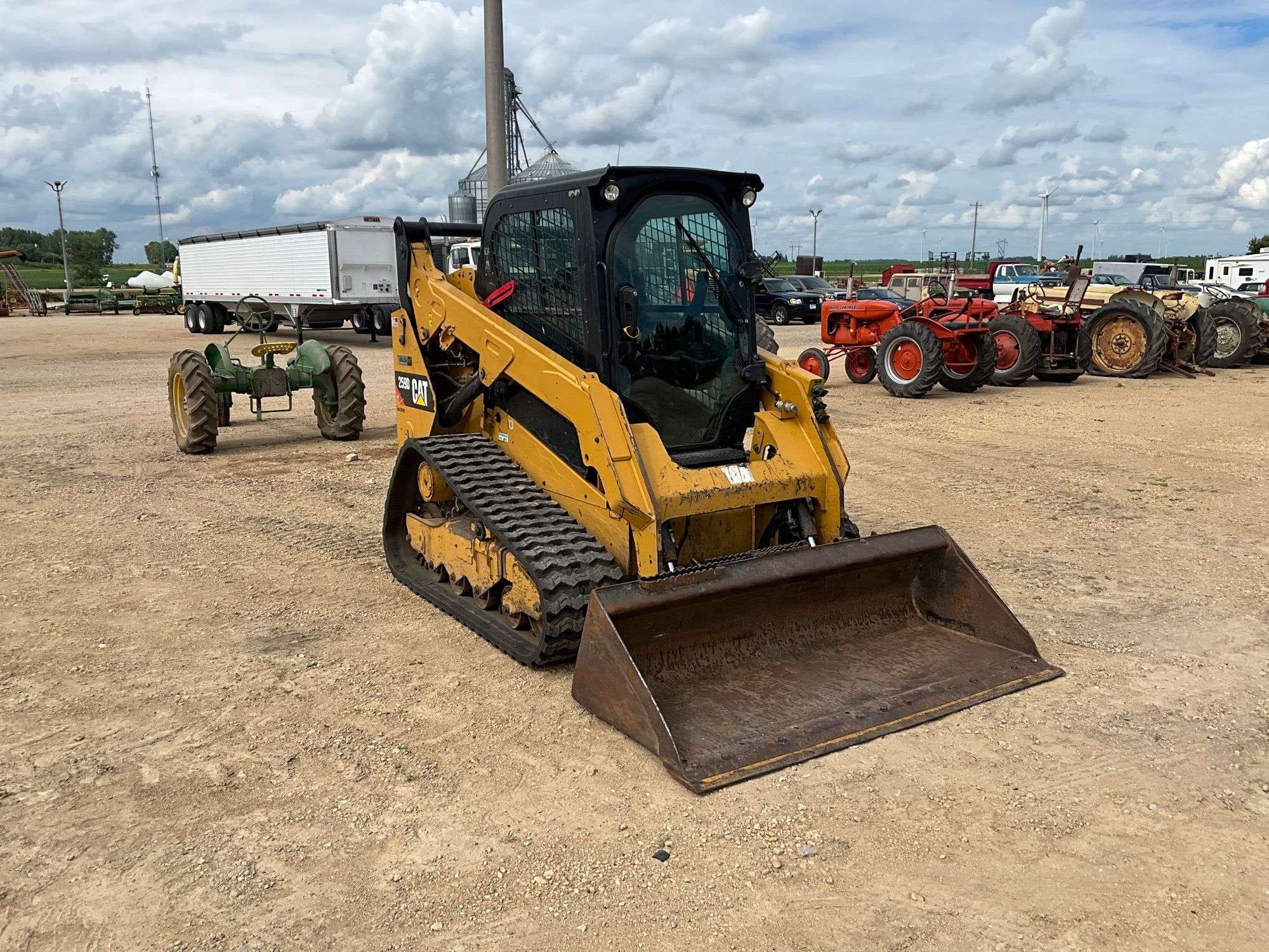 2019 Caterpillar 259D Equipment Image0