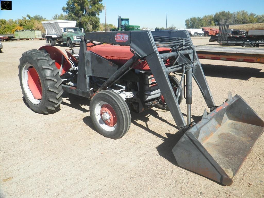 Main image Massey Ferguson 135