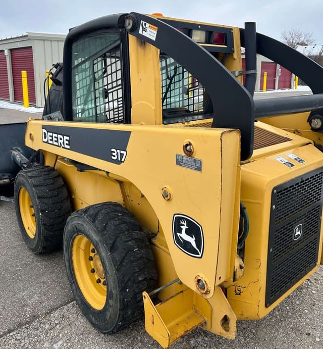 Image of John Deere 317 equipment image 3