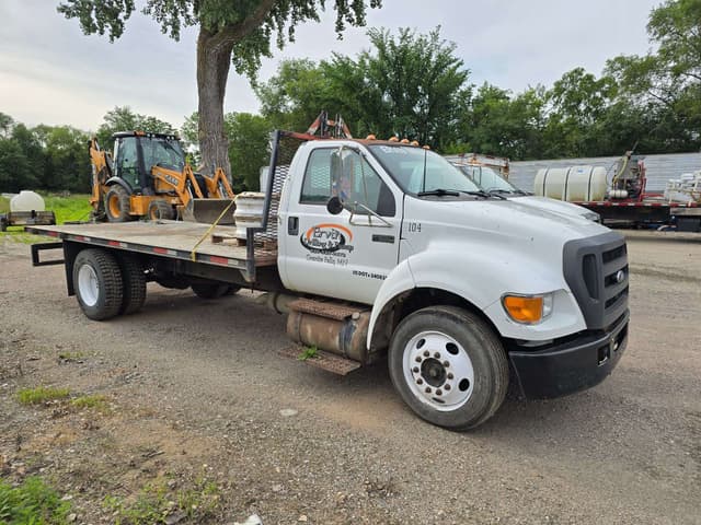 Image of Ford F-650 equipment image 1