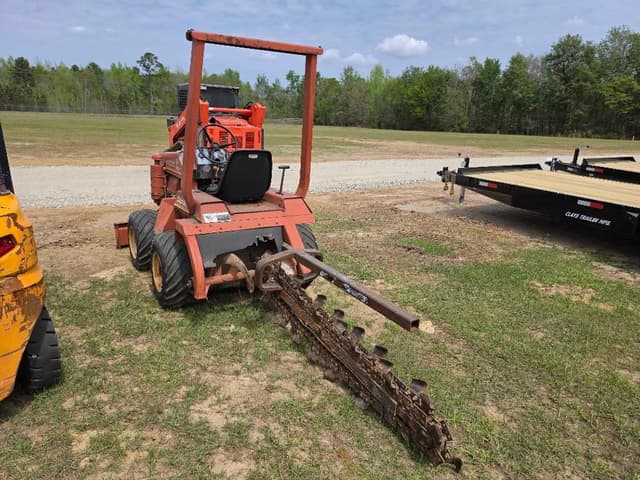 Image of Ditch Witch 2300 equipment image 1