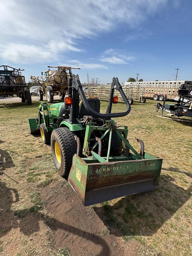 Image of John Deere 2520 equipment image 3