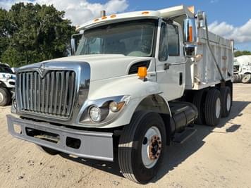 Main image International 7400