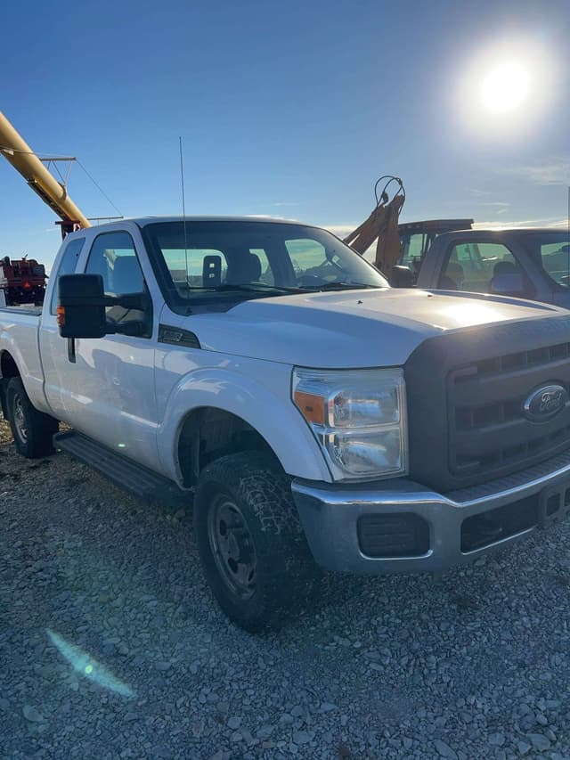 Image of Ford F-250 equipment image 1