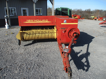 Main image New Holland 565